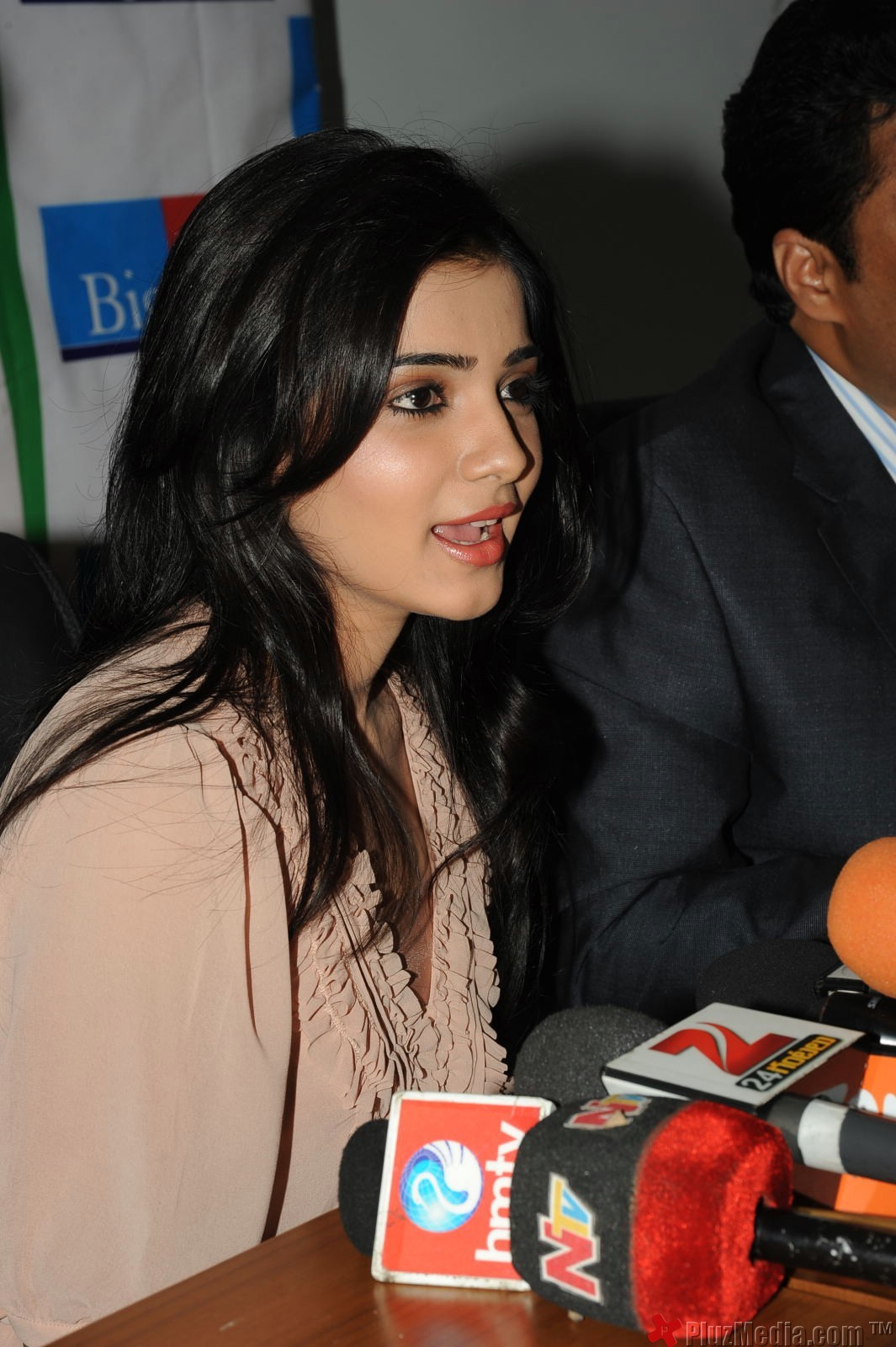 Samantha at Big C Mobiles - Pictures | Picture 94378